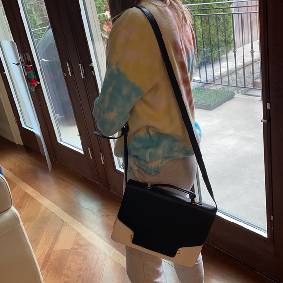 Satchel bag. - Picture 3 of 3